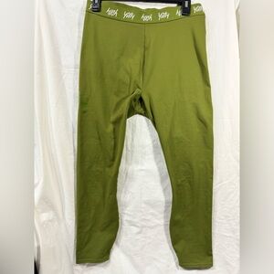 Fabletics Yitty Green 7/8 Mid Rise Leggings Casual Bodycon yoga stretch EUC